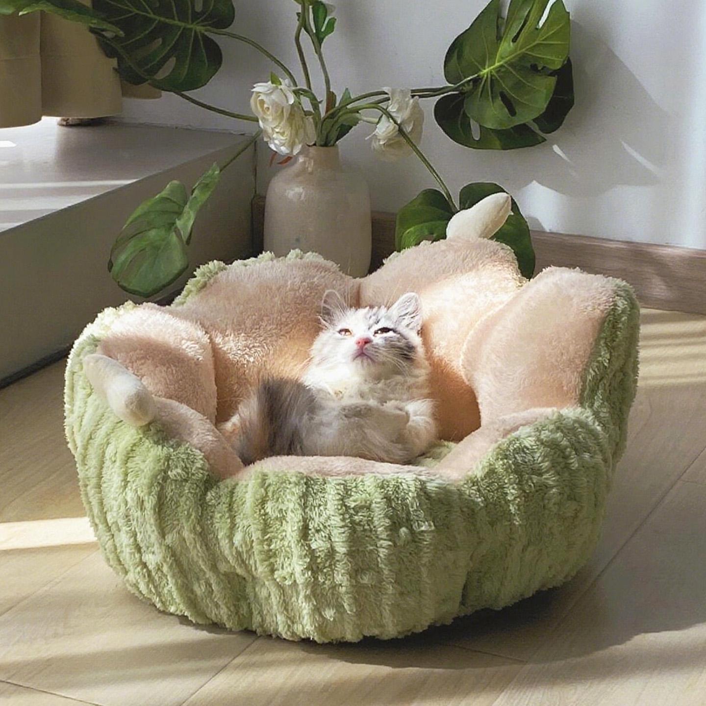 

Winter Cat Beds Sleeping Semi-closed Cat Nest Dog Mat Habitats Warm Safe Pet Supplies Cat House Accessories Puppy Products