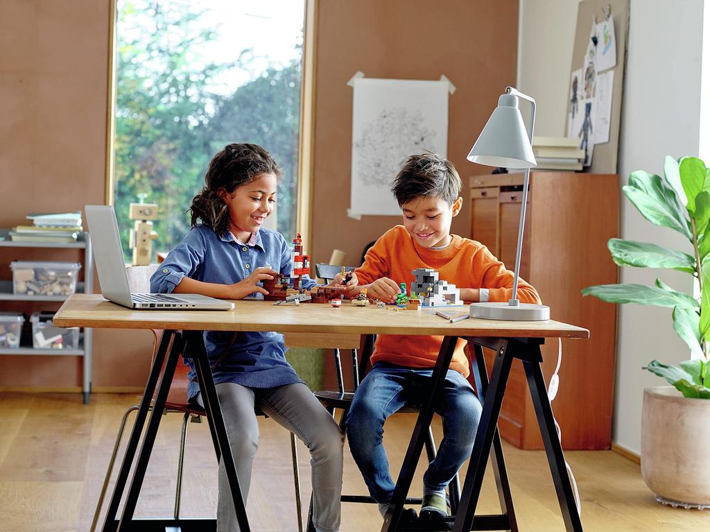 LEGO Minecraft Pirate Ship Adventure 21152 Building Blocks Toy for Boys