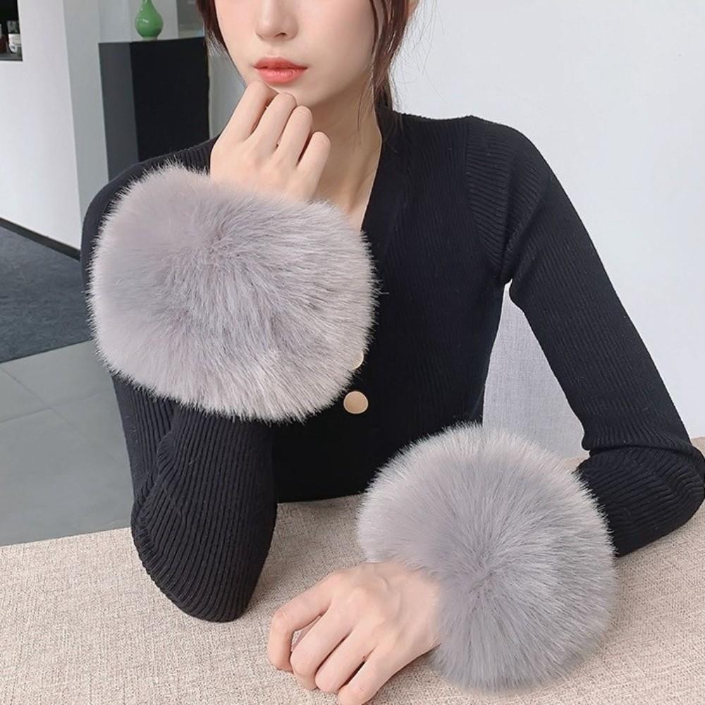 Soft Faux Fur Wrist Cuffs Keep Warm Plush Sleeve Covers Arm Warmer Sleeves Autumn Winter