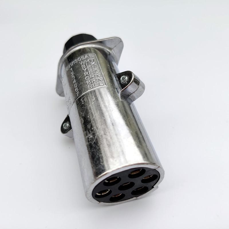 

24V 7-Hole Metal Socket Adapter for Off-road Trailers and RVs