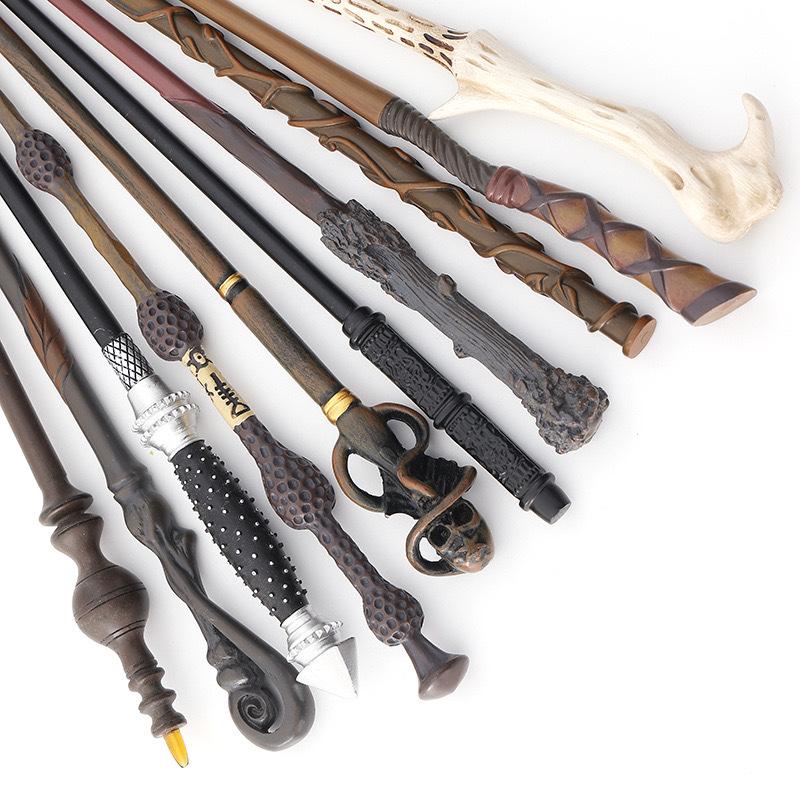 Harry Potter & Hermione Exquisitely Carved Wands: Voldemort and Harry Versions