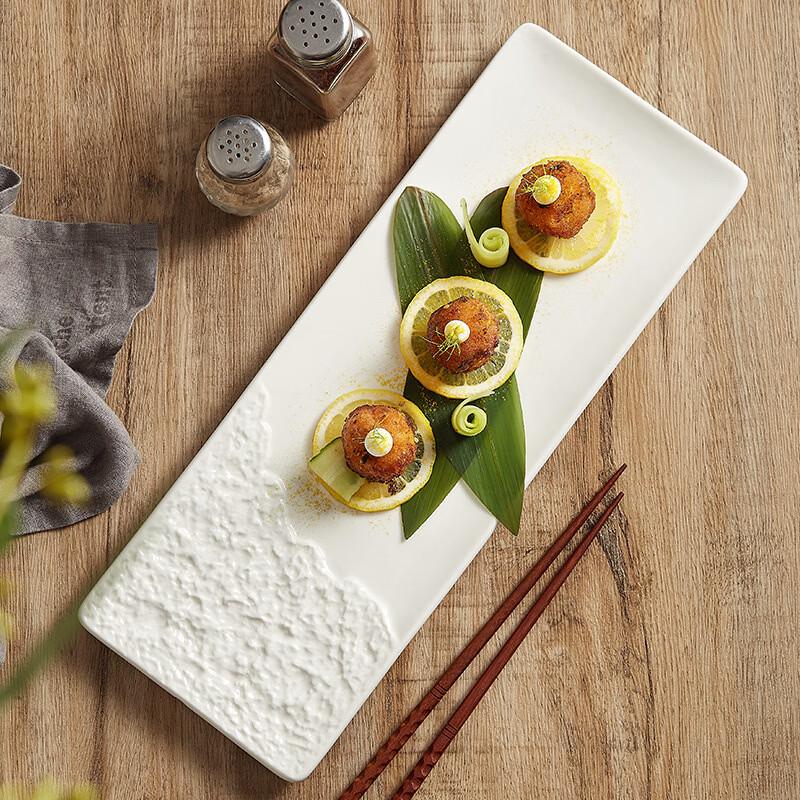 Zhishi 18.3-inch Rectangular Rock White Ceramic Dinner Plate