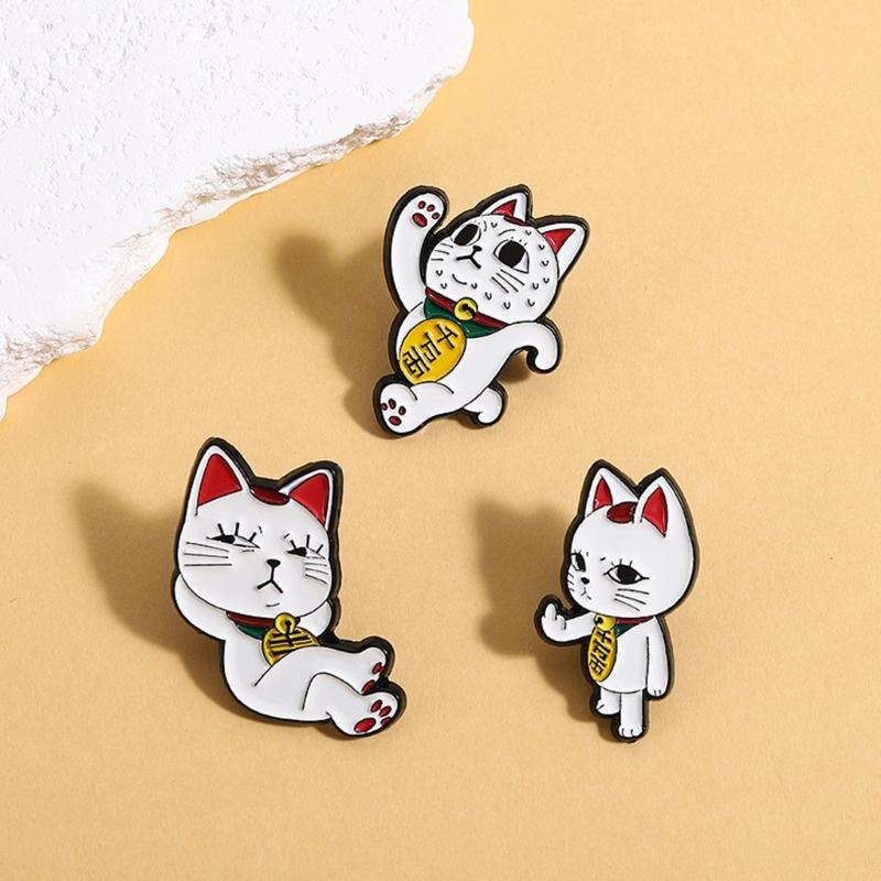 Lucky Fortune Cats Enamel Brooch Pin Premium Metal Badge For Casual Formal Wear Students Professionals