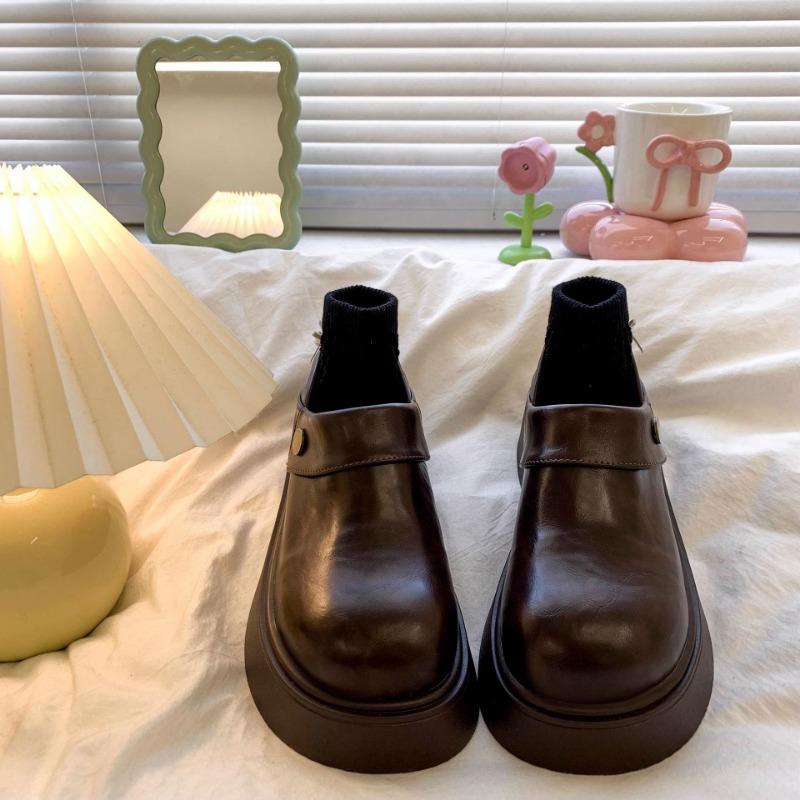 

Черные маленькие кожаные туфли женские одинарные туфли осень новые туфли на платформе с большой головой универсальные на одной педали 40 коричневый