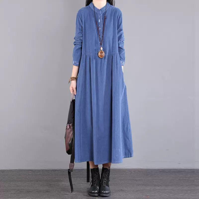 Retro Corduroy Dress Women's 2025 Autumn New Loose and Thin Long-sleeved Round Neck Embroidered Long Skirt