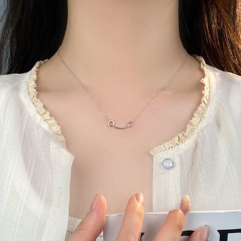 Light Luxury Smile Necklace, Sweet and Popular Design, Versatile Collar Chain Neck