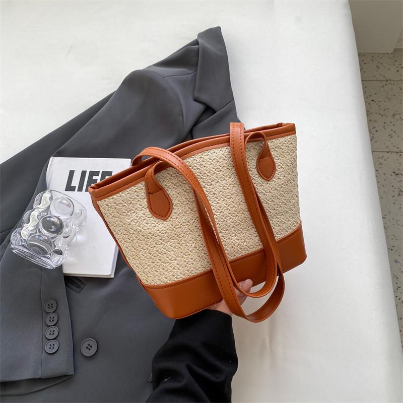 Trendy Black Woven Bucket Bag Spacious Design For Daily Use Perfect For Street Fashion