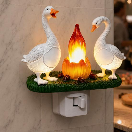 Goose Campfire Night Light, 3D Small Electric Faux Flame Flicker Light, Battery Operated Bedside Light for Nursery, Dorm Decor