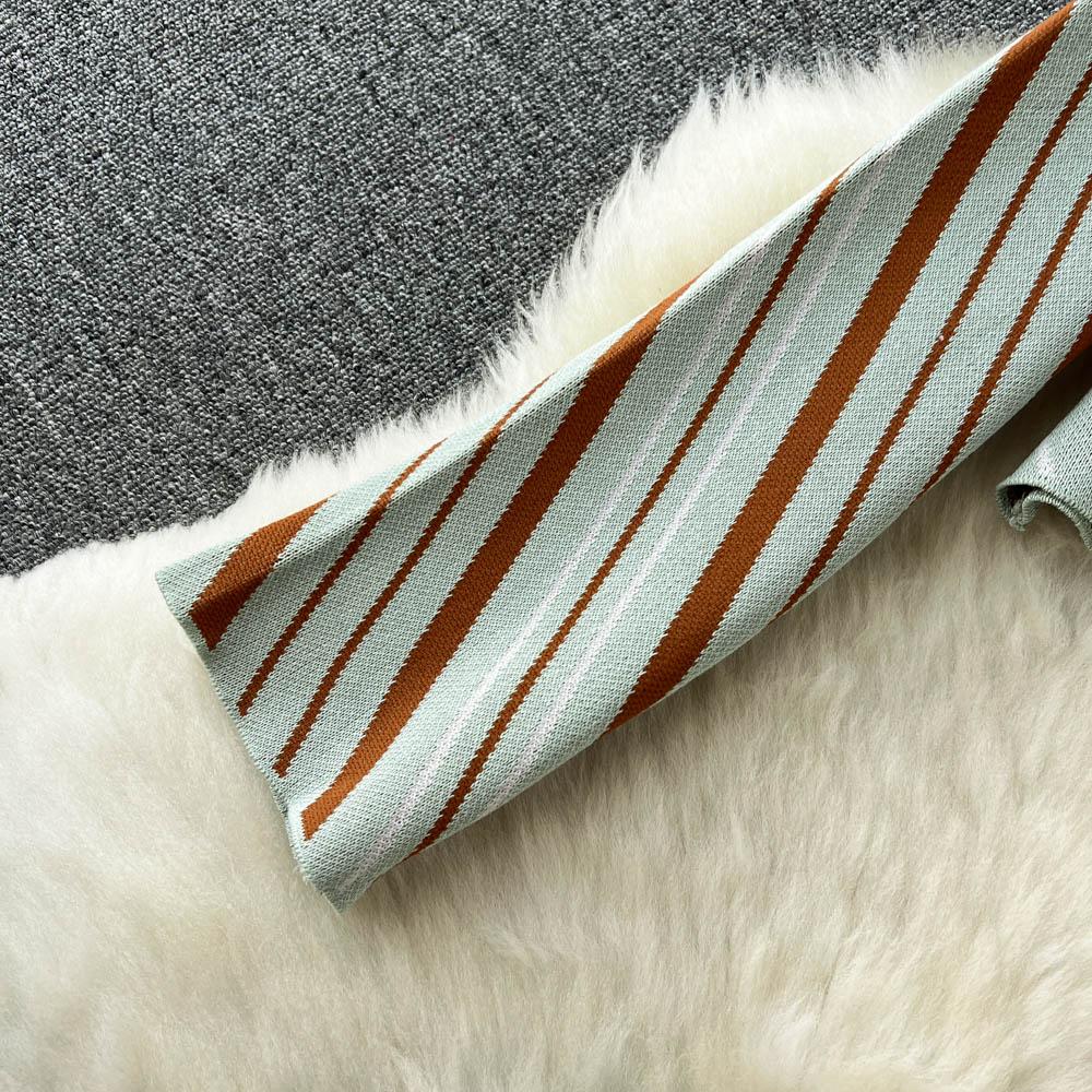 Autumn And Winter Oblique Striped Knitted Long-Sleeved Short Section V-Neck Cardigan Half-Body Skirt Two-Piece Set