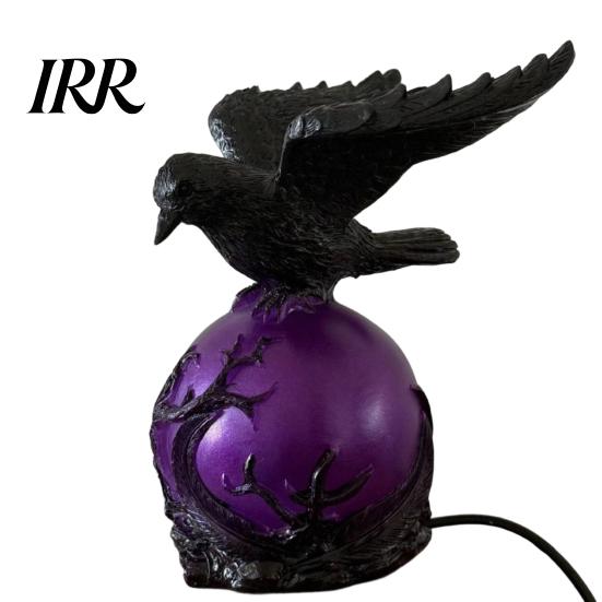 Unique Animal Lamp Gothic Raven LED Ball Lamp, Mysterious Crow on Orb Sculpture, Intricate Resin Sculpture Halloween Decorative Table for Bedside S A