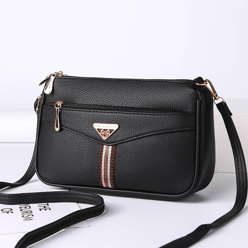 

Crossbody for Women In Winter Soft Leather Mother Bag Middle-aged Woman Single Shoulder Mother-in-law European and American Large-capacity Women Bag чорний