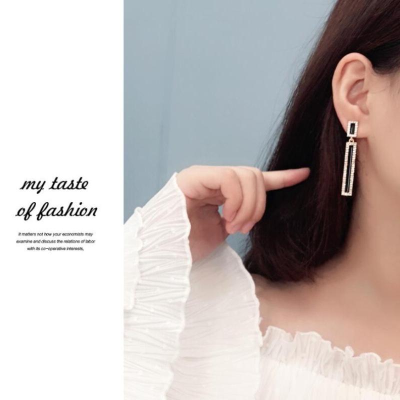 Fashion Black Color Enamel Rectangle Drop Earrings for Women Geometric Inlay Rhinestone Long Ear Wedding Party Jewelry