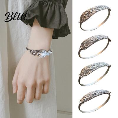 Bracciale in Argento Sterling Fatto a Mano con Design Personalizzato a Forma di Cucchiaio, Apertura con Motivo Floreale