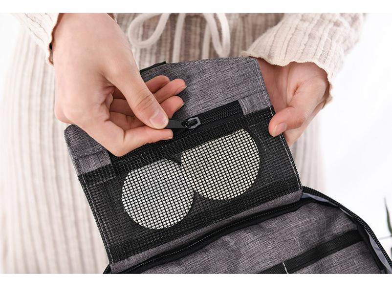 Men's Travel Toiletry Organizer: Hanging Waterproof Makeup Bag
