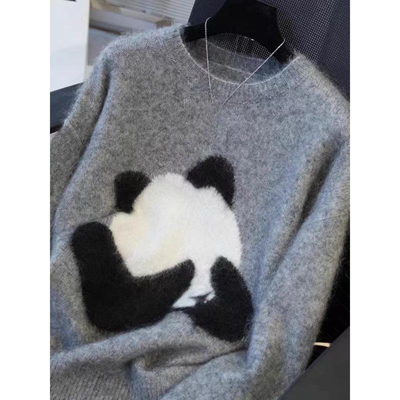 Women's Korean Style Panda Embroidery Cashmere Knitwear: Loose, Drop Shoulder, Round Neck Sweater for Autumn/Winter.