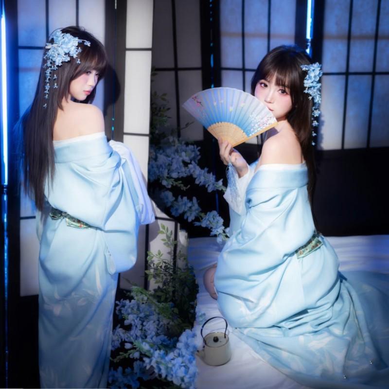 Dámské japonské kimono a yukata šaty pro formální fotografování