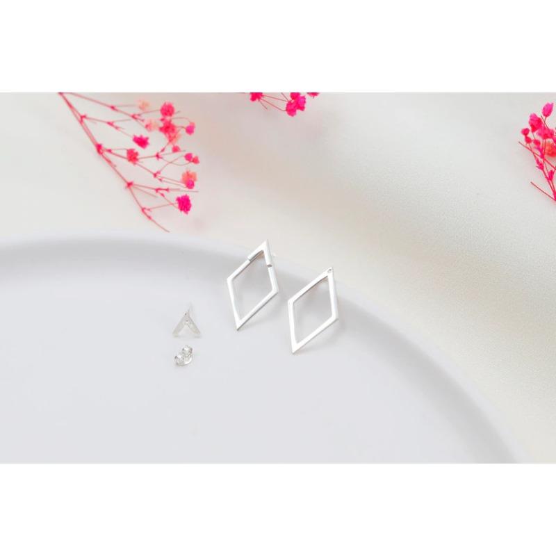 Hot Selling Diamond Shaped Double Layer Design Earrings with A Niche Temperament Elegant and Fashionable