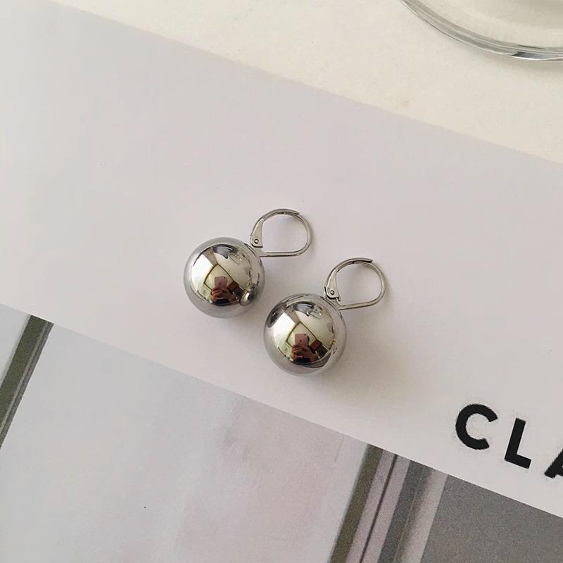 PANDANA High Color Retention Minimalist Round Ball Bead Earrings (Ouyang Nana Style)
