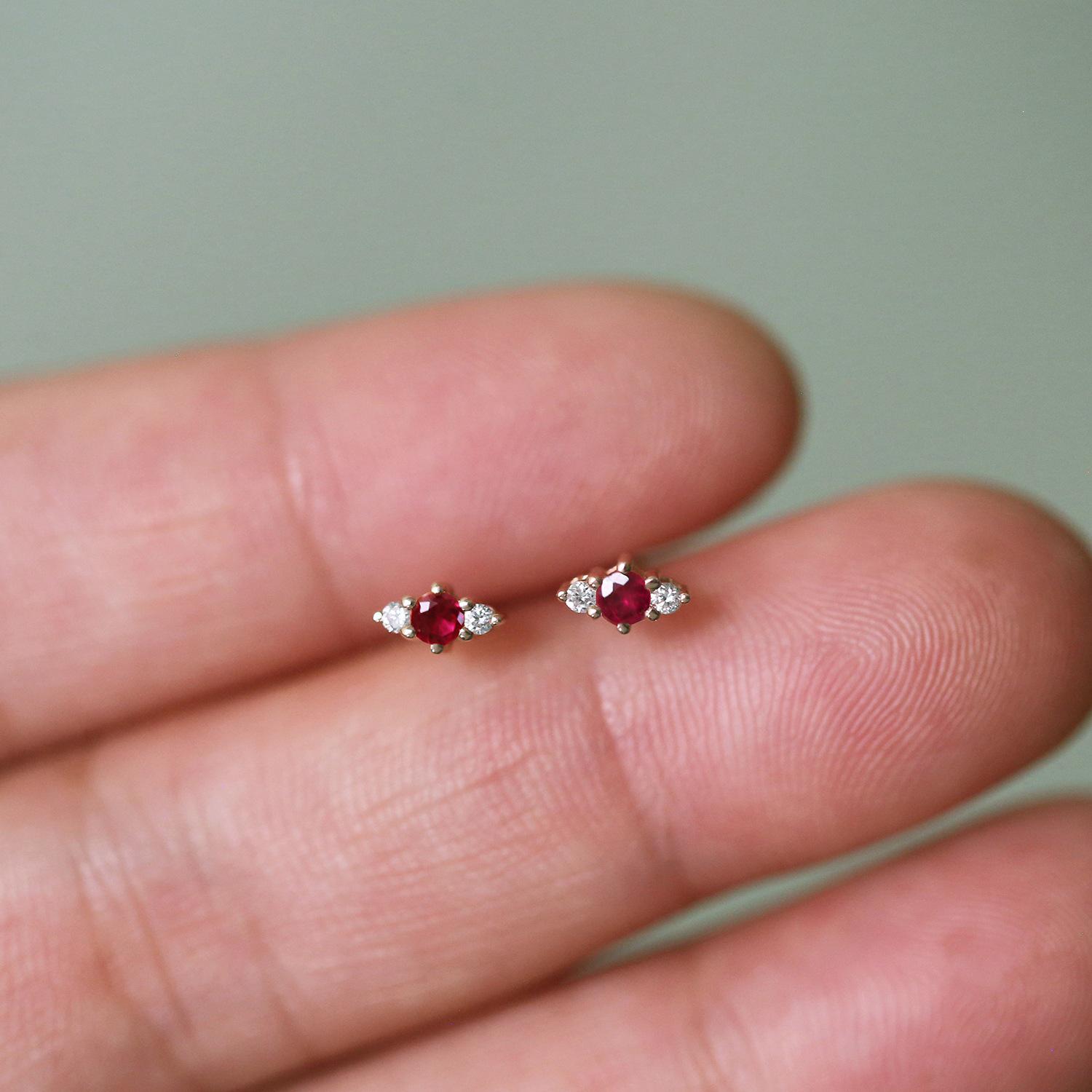 18K Gold-Plated S925 Sterling Silver Eye-Shaped Zircon Screw Back Cartilage Stud Earrings Red Zircon + 18K Gold Pair (with Screw Back)