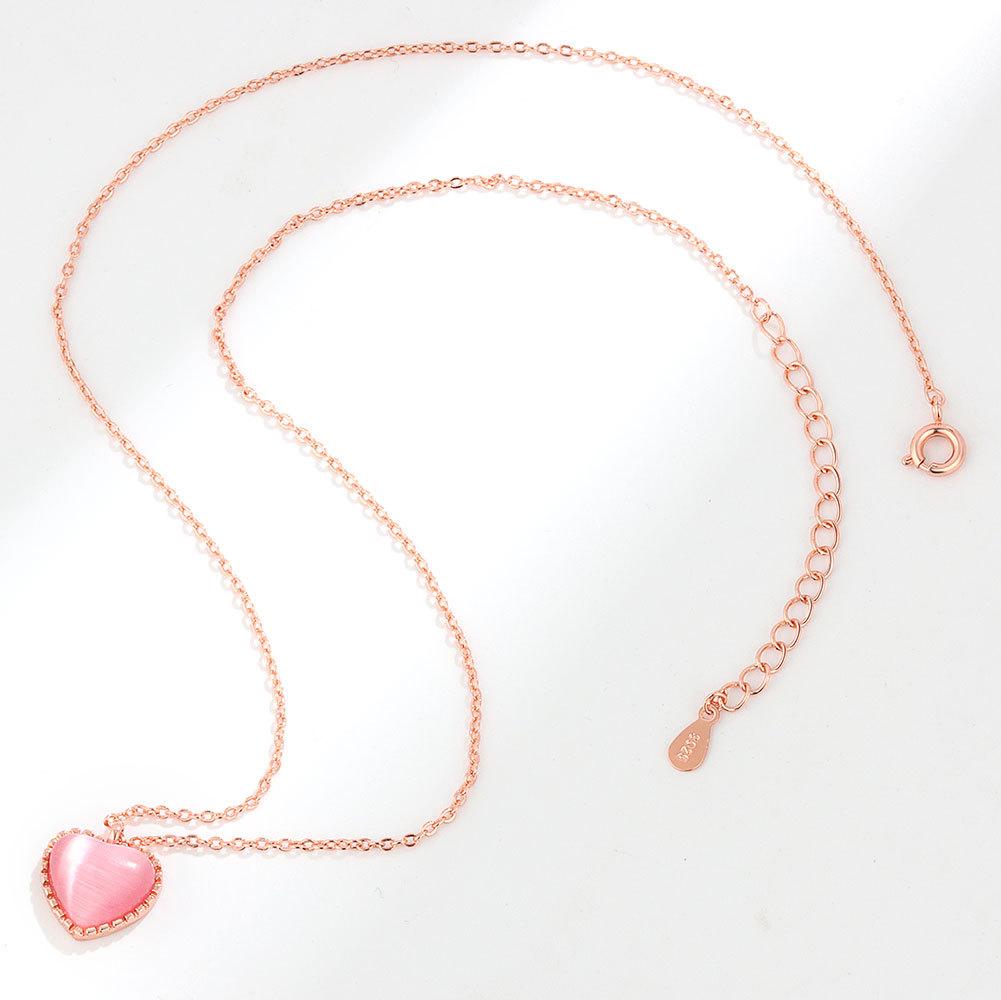 Ladies Elegant Gradient Color Moonstone Love Heart Pendant Necklaces