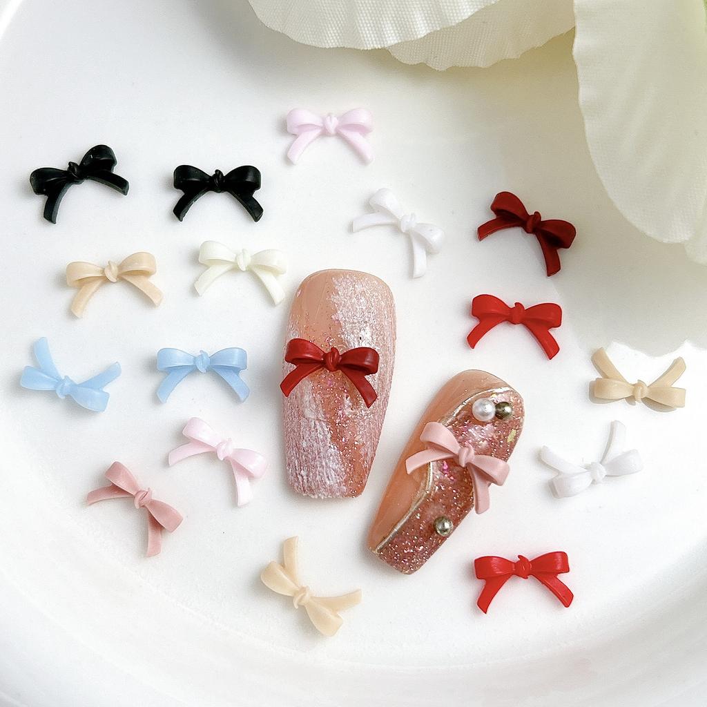 Mini Decorazioni per Unghie Fiocco Stile Misto Hot Sale Colore Solido Rosso Ancora Grandi e Piccoli Accessori per Unghie in Resina