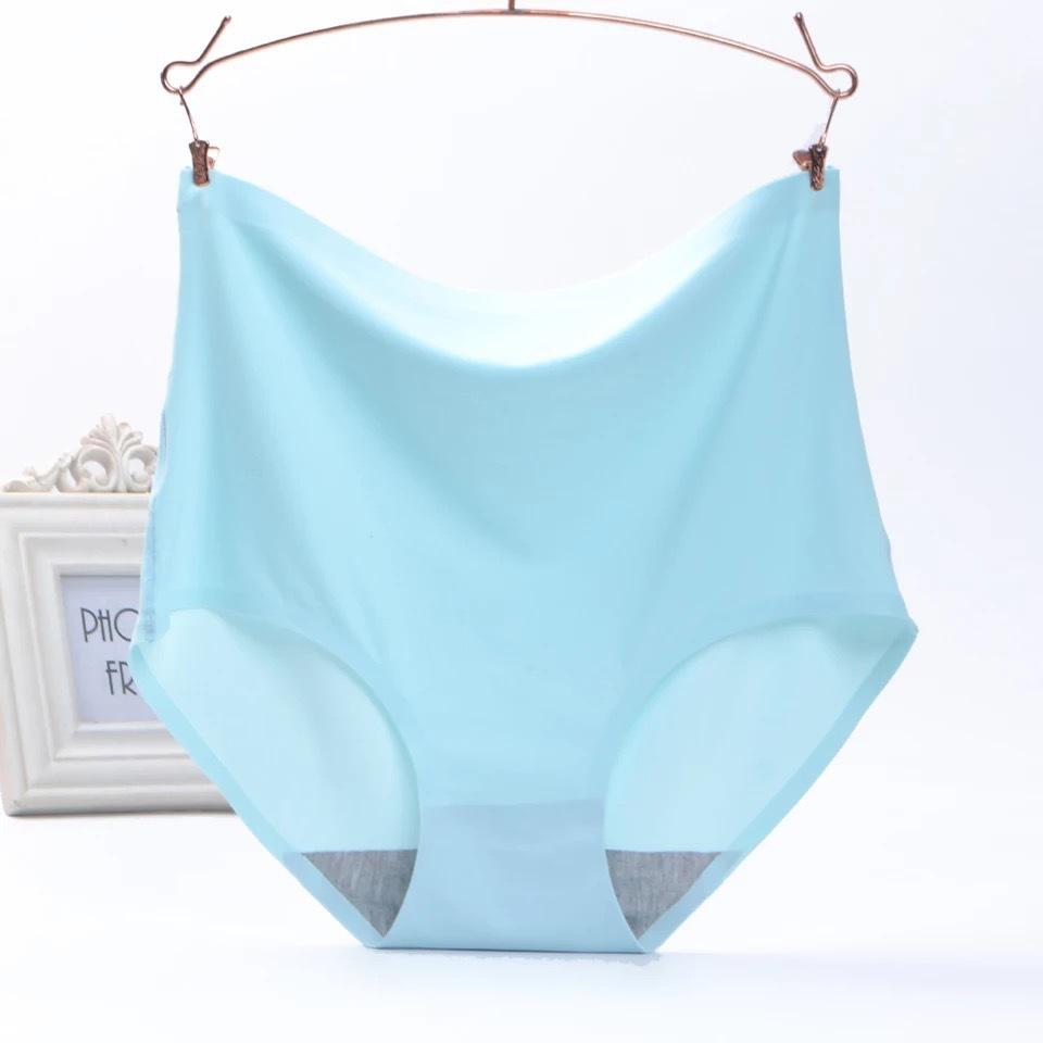

Plus Size women seamless Panties ice silk smooth soft Sexy Underwear Women High Waist Ultrathin Breathable underpants 50-100kg 3XL светло-синий