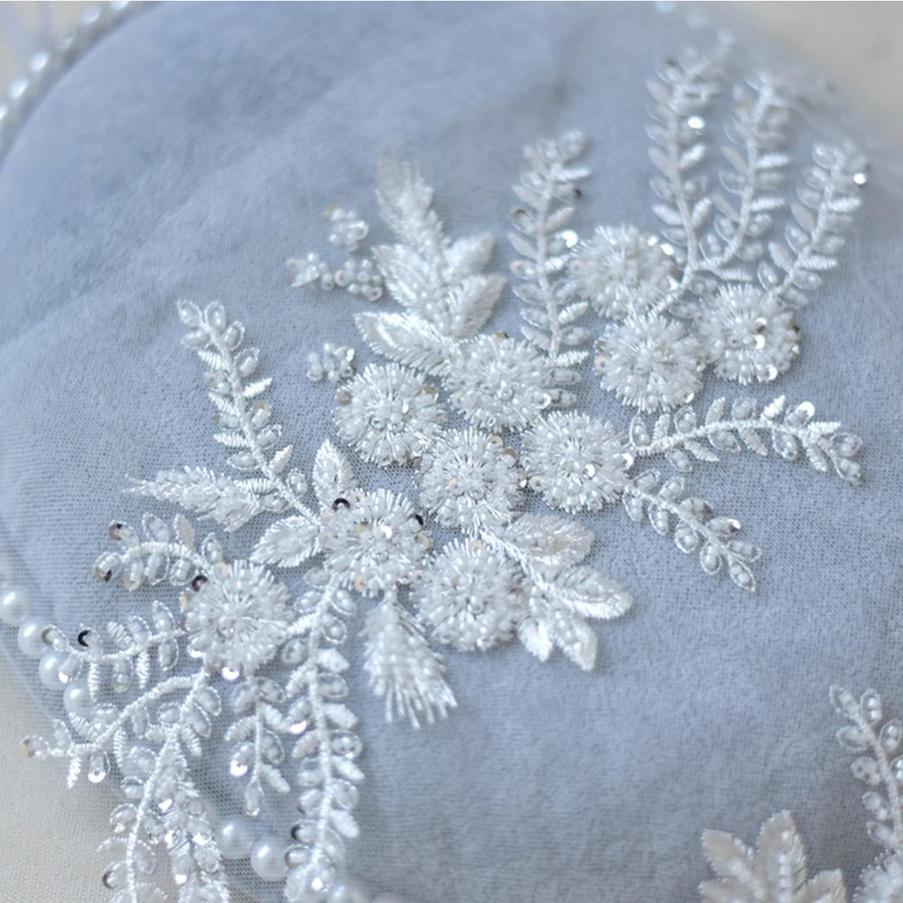 1Pcs Beaded Flower Embroidery Fabric Patches Crystal Applique Scrapbooking Motif Badges for Clothes Sewing