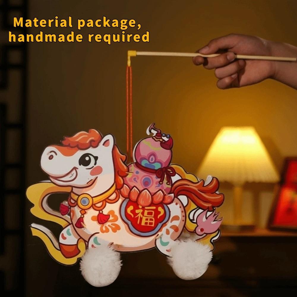 

Cartoon New Year Lanterns Waterproof PVC Handheld Lanterns Hanging DIY Material Packages Horse Year Lantern Festival Decor 4inch