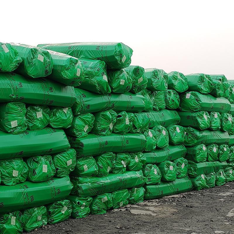Closed-cell flame-retardant rubber-plastic insulation pipe, B1/B2 grade, customizable in large quantities.