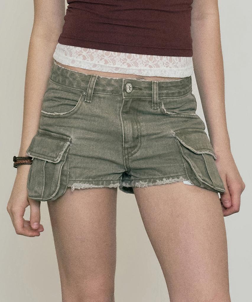 NO EXTRA TOUCH Cargo Pocket Pigment Low-Rise Shorts (Khaki) / 26Smsp005Kh