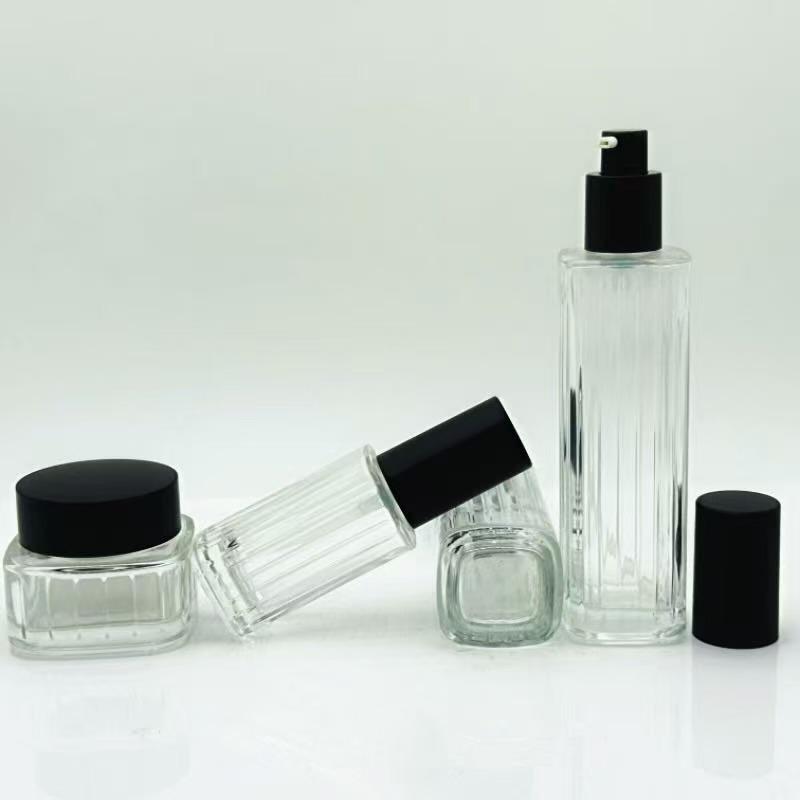 Transparent Striped Bottle Set: 120ml Essence, 100ml Toner, 40ml Foundation, 50g Cream.