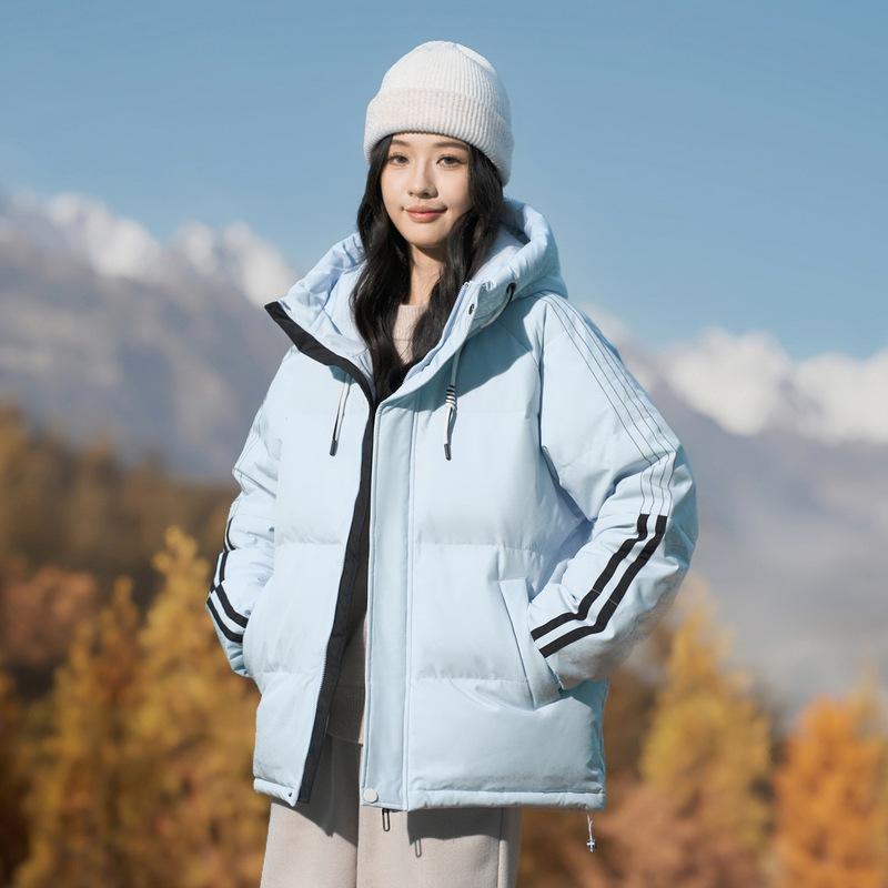 Модная и трендовая однотонная универсальная белая куртка-пуховик с капюшоном для мужчин — фото 4