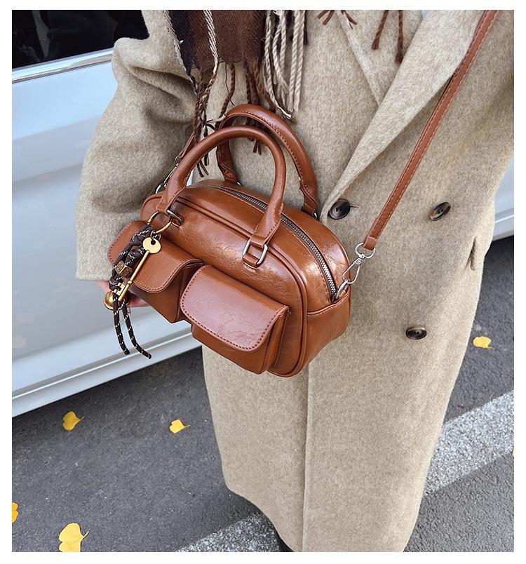 Korean Retro High-End Trendy Baseball Shoulder Bag for Women 2025