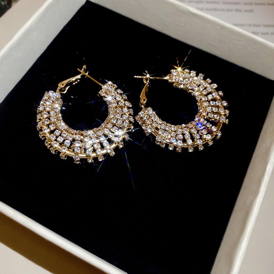 Zircon Irregular Round Pearl Earrings Light Luxury Premium Stud Earrings French Exquisite Versatile Earrings