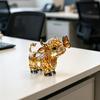 Kristall Schottisches Hochlandrind Skulptur, Kristall Kuh Statue mit Schmetterling, Niedliches Tier Sammlerstück Ornament für Zuhause Büro Schreibtisch, Kristall Kuh Dekor Geschenk für