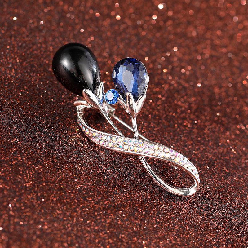 High-End Pearl & Rhinestone Butterfly Brooch for Women's Fashion Suits and Scarves