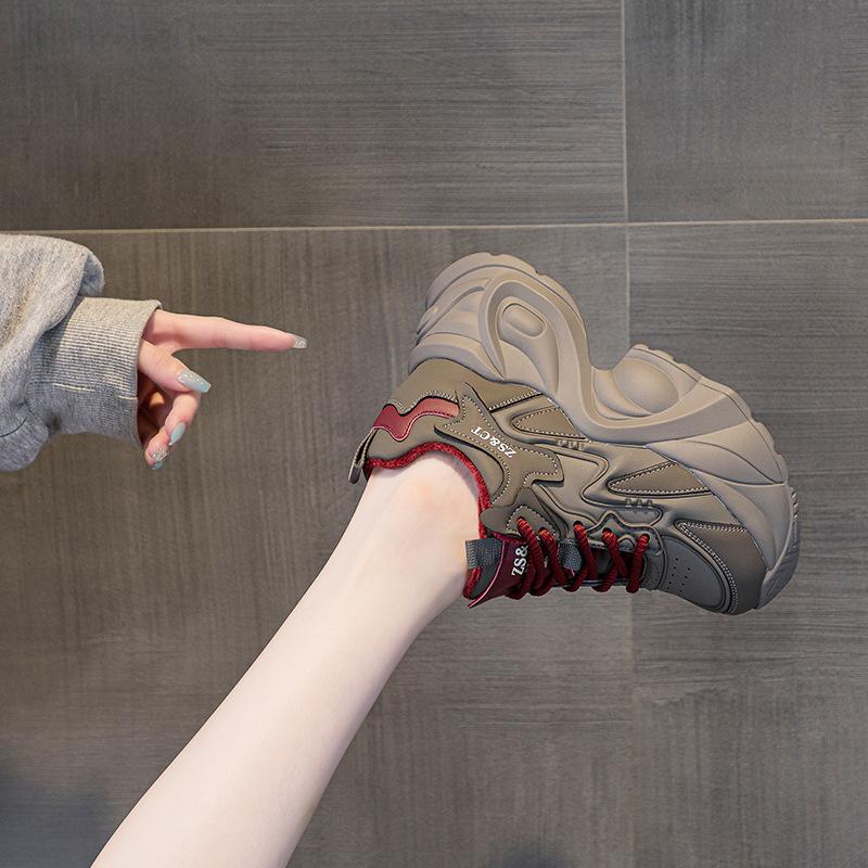 Leather platform dad shoes autumn and winter new velvet to show small feet and increase height casual sports shoes