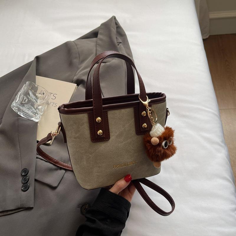 Premium Sense Light Luxury Small Bag Women 2025 New Versatile Messenger Bag Niche Unpopular Ins Portable Bucket Bag Women