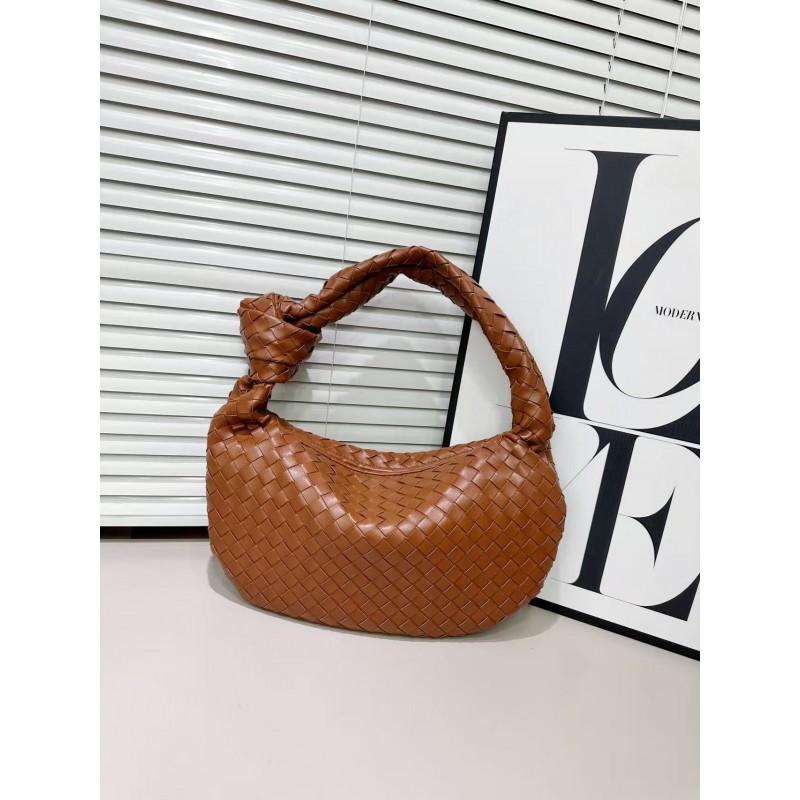 Handwoven Horn-Shaped Crossbody Bag Women Soft PU Woven Shoulder Small Daily Use Tote In 16 Colors