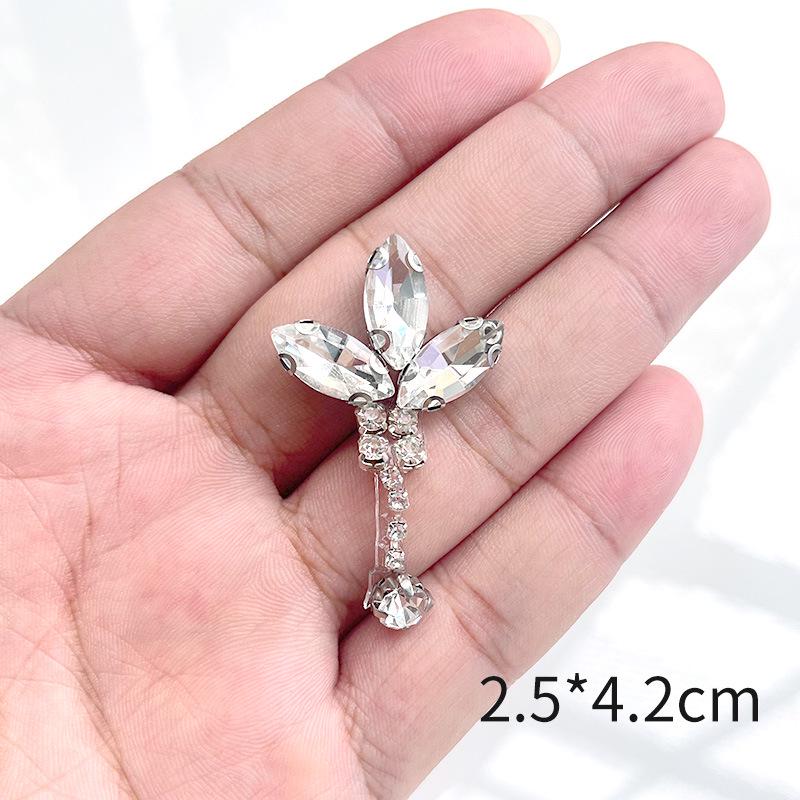 Luxury White Rhinestone Hotfix Stickers: Super Shiny DIY Dress Accessories with Hot Melt Adhesive