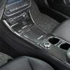 Středová konzola do auta ve stylu uhlíkových vláken Držák šálku na vodu Dekorace panelu ABS Pro Mercedes Benz GLA CLA Třída A W176 2013-18 LHD
