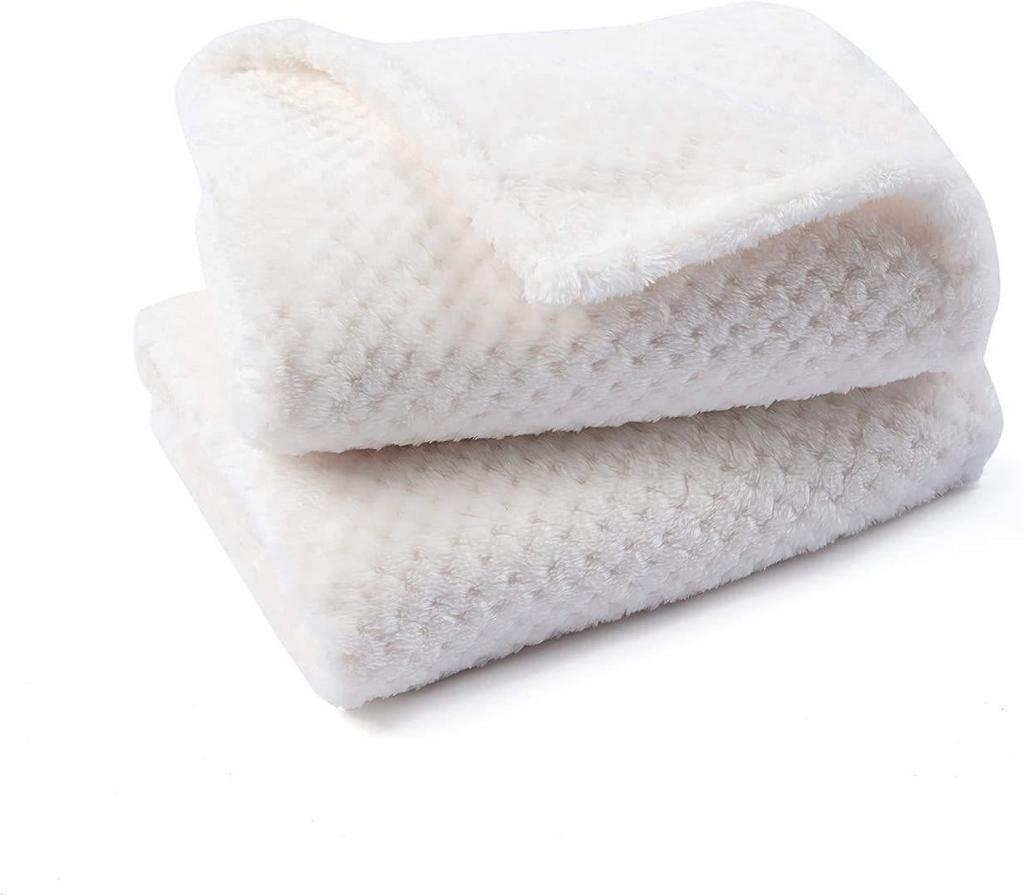 Thick Warm Pineapple Fleece Pet Blanket for Dogs & Cats