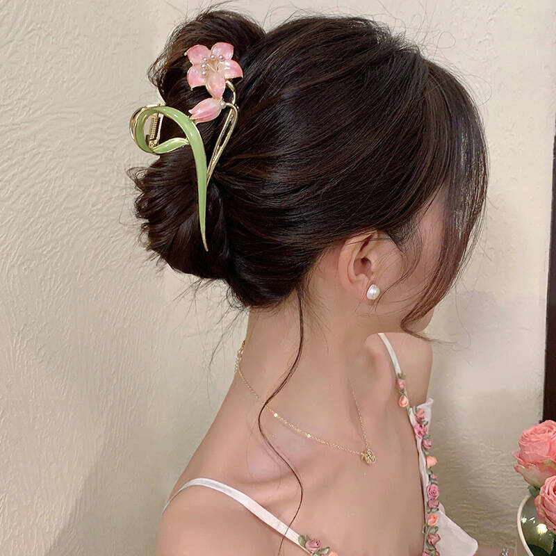 Vintage Pearl Metal Lily Wer Grab Claw Ladies Elegant Ponytail Clip Hairpin Headwear Girls Fashion Hair Accessories