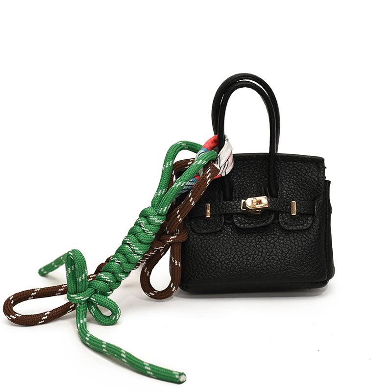 Модная сумка Женская новая универсальная декоративная сумка чёрный