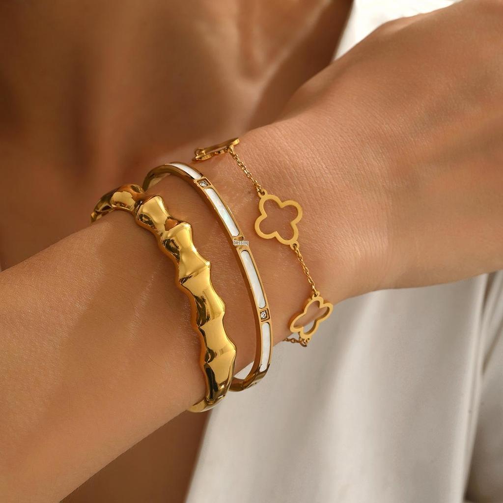 European & American Gold Stainless Steel Bracelet Set: Nail & Four-Leaf Clover Design
