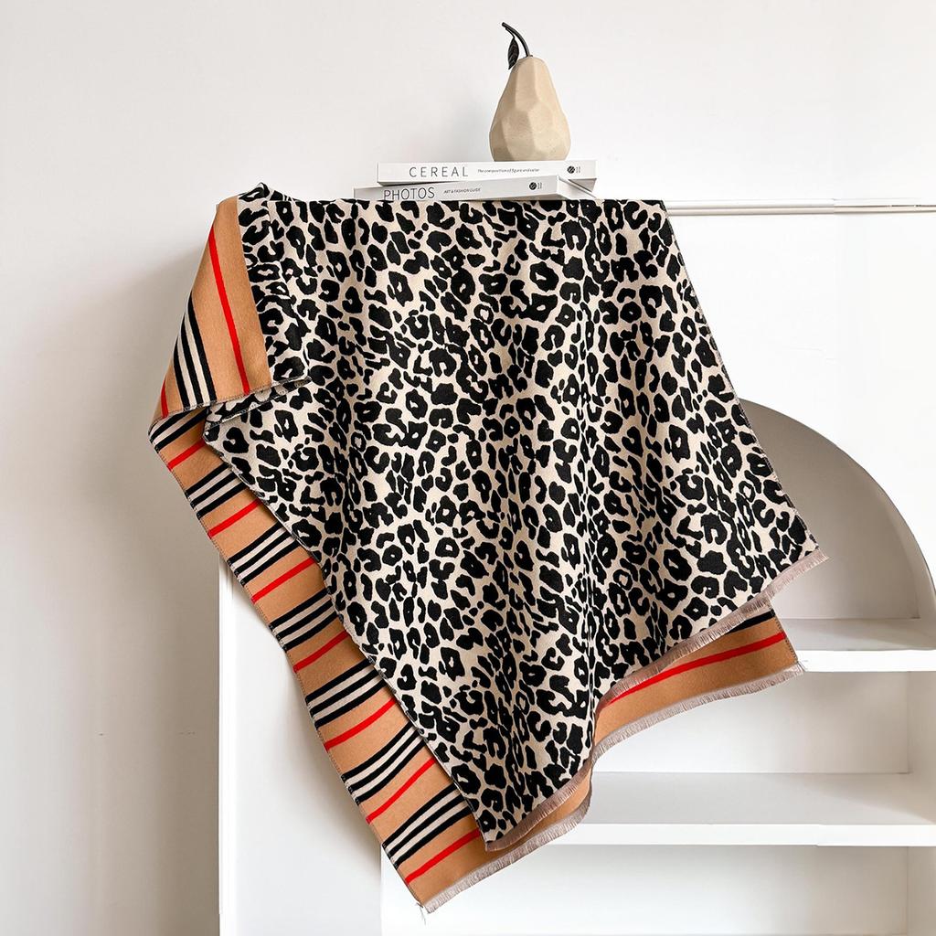 Leopard Print Jacquard Imitation Cashmere Scarf Women'S Short Fringed High-End Shawl