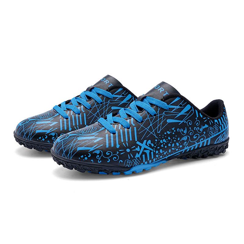 

New men s and women s football shoes short nails long nails artificial grass training shoes women s boys shoes student football shoes sports shoes 35