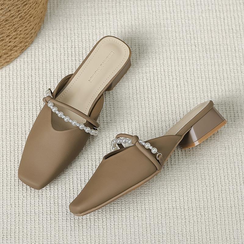 

Баотоу крутые тапочки женские 2025 новые летние сказочный стиль с юбкой модные простые жемчужные полуслова тапочки 40 хаки