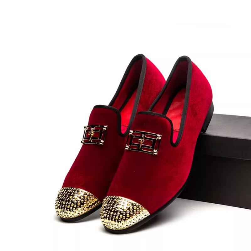

Мода Мужчины Большой Размер Мода мужчины Повседневная Обувь Дизайн Яркая Пряжка и Золотой Металлический Носок Мужские Туфли для Вождения Часть Балетки 39 красный