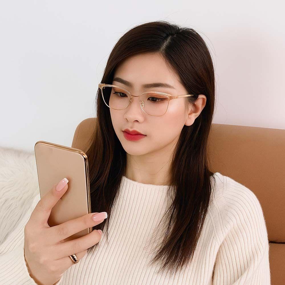 Lightweight Anti Blue-lay Eyewear Zinc Zinc Alloy Women Plain Glasses New Cat Eye Glasses  Business